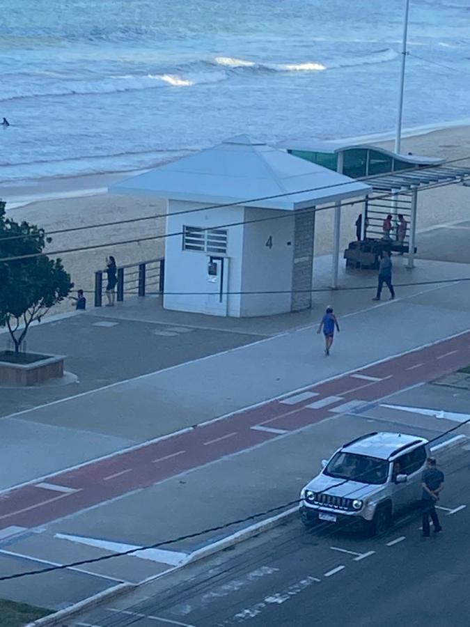 Suite Mar 210 - Economica E Compacta - Praia Do Morro - Predio Frente Mar Com Elevador, Atravessou A Avenida, Ja Esta Na Praia - Garagem - Internet Guarapari Dış mekan fotoğraf
