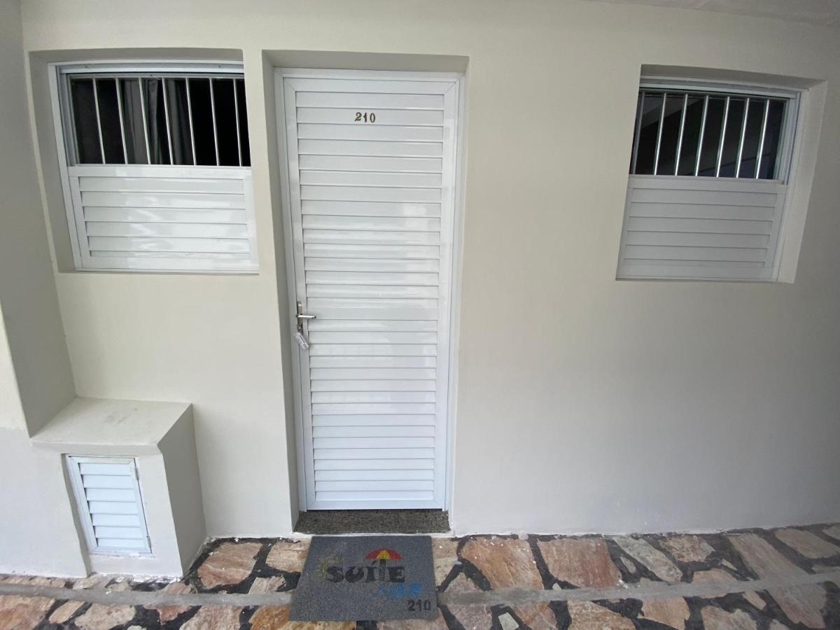 Suite Mar 210 - Economica E Compacta - Praia Do Morro - Predio Frente Mar Com Elevador, Atravessou A Avenida, Ja Esta Na Praia - Garagem - Internet Guarapari Dış mekan fotoğraf